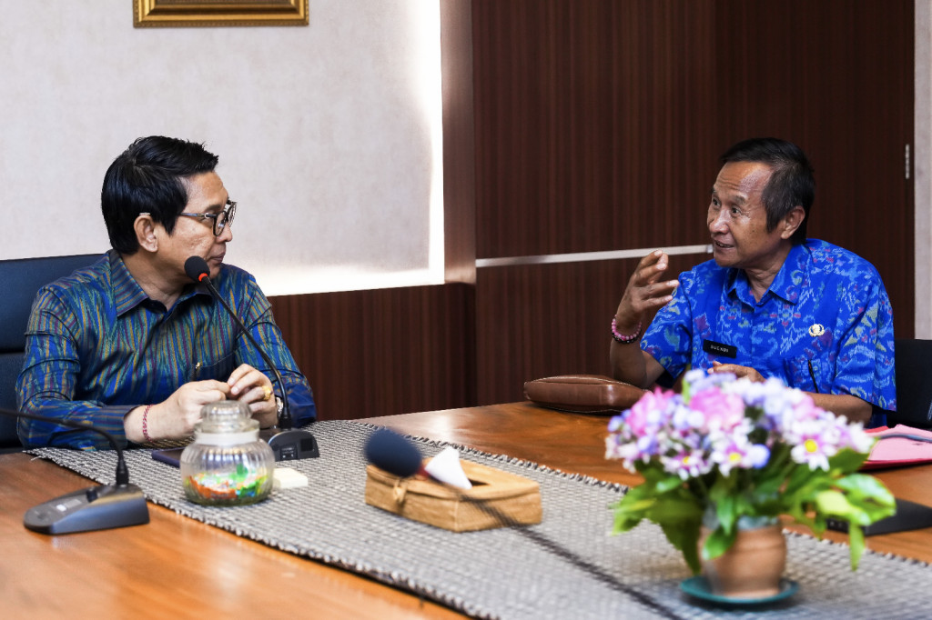 Sekda Adi Arnawa Pimpin Rapat Panitia Seleksi Paskibra Badung 2024